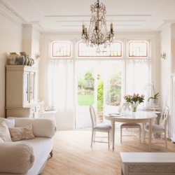 bleached_larch_roomset